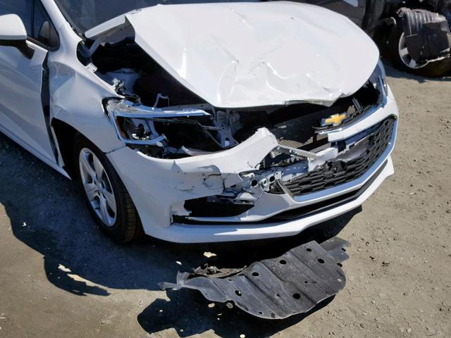 1G1BC5SM5J7128362 - 2018 CHEVROLET CRUZE LS WHITE photo 9