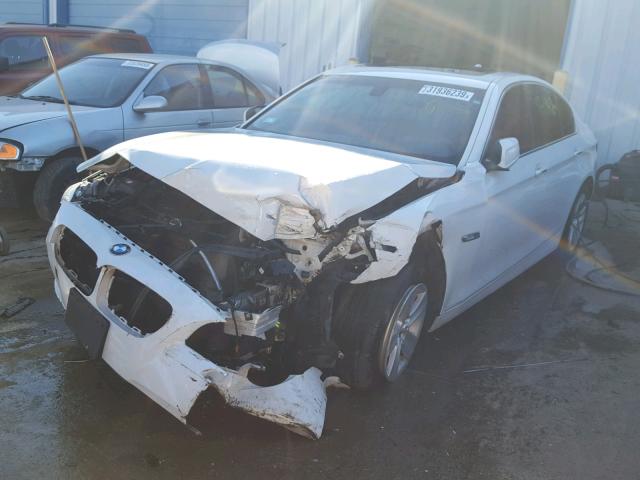 WBAXH5C56DDW15644 - 2013 BMW 528 XI WHITE photo 2