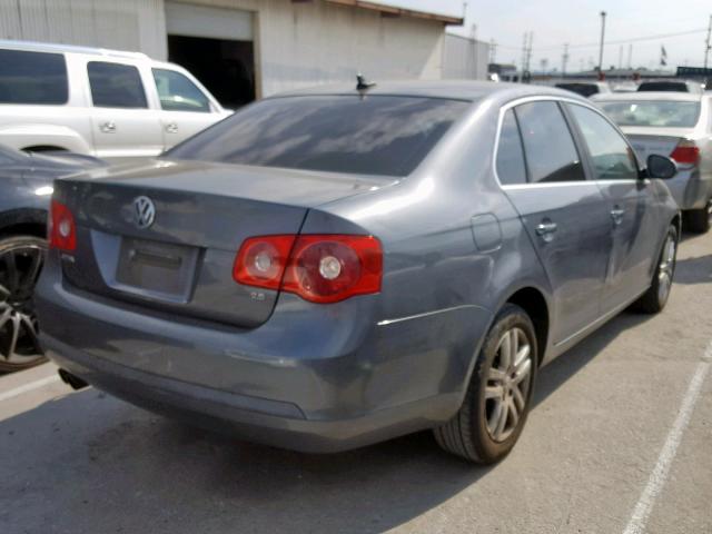 3VWSG71K07M110662 - 2007 VOLKSWAGEN JETTA 2.5 GRAY photo 4