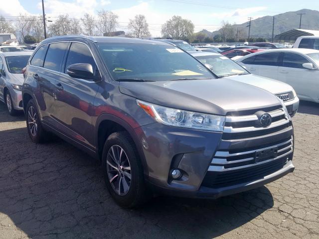 5TDKZRFH7JS257462 - 2018 TOYOTA HIGHLANDER SE  photo 1