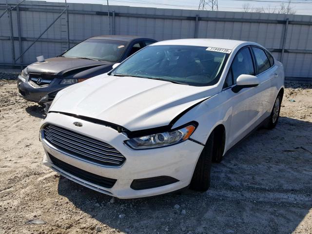 3FA6P0G71FR215524 - 2015 FORD FUSION S WHITE photo 2