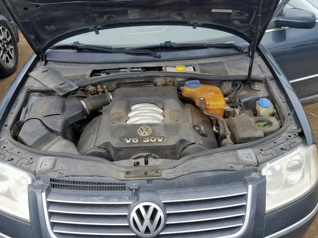 WVWYH63B74E117448 - 2004 VOLKSWAGEN PASSAT GLX BLUE photo 7