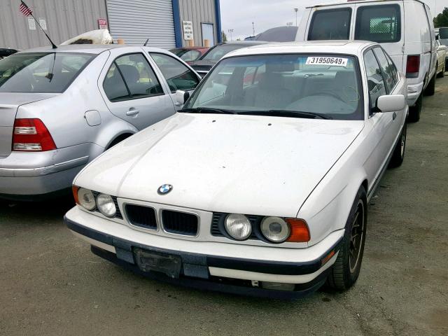 WBAHE2328RGE87031 - 1994 BMW 530 I AUTO WHITE photo 2