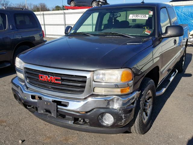 2GTEK19B351181729 - 2005 GMC NEW SIERRA GRAY photo 2