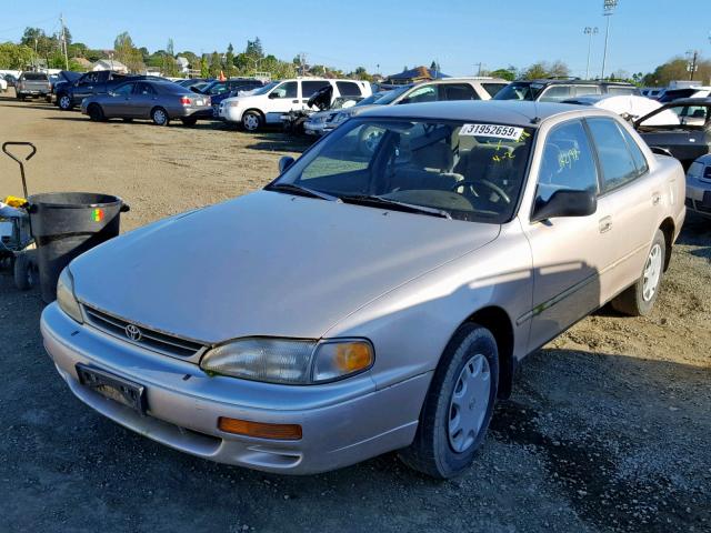 4T1BG12K5TU794298 - 1996 TOYOTA CAMRY DX BEIGE photo 2