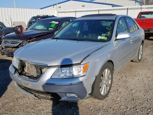 5NPEU46C79H510560 - 2009 HYUNDAI SONATA SE SILVER photo 2