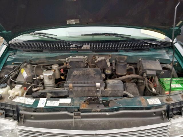 1GBDM19W0VB227031 - 1997 CHEVROLET ASTRO GREEN photo 7