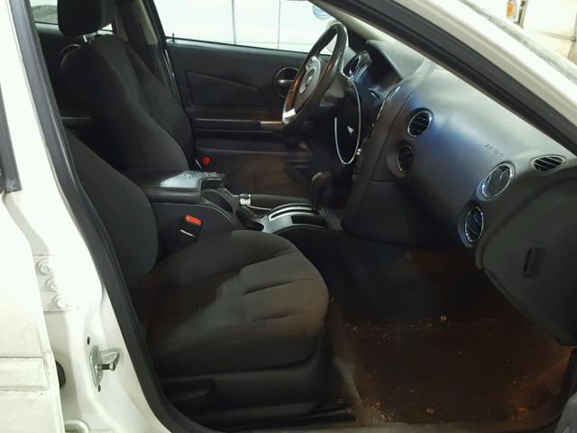 2G2WP552061236016 - 2006 PONTIAC GRAND PRIX WHITE photo 5