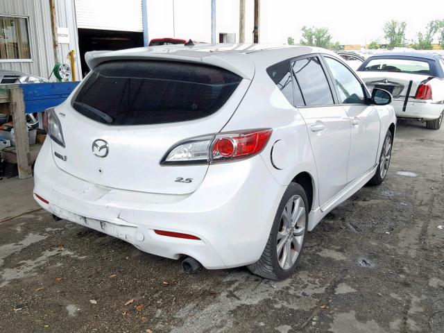 JM1BL1H53A1333682 - 2010 MAZDA 3 S WHITE photo 4