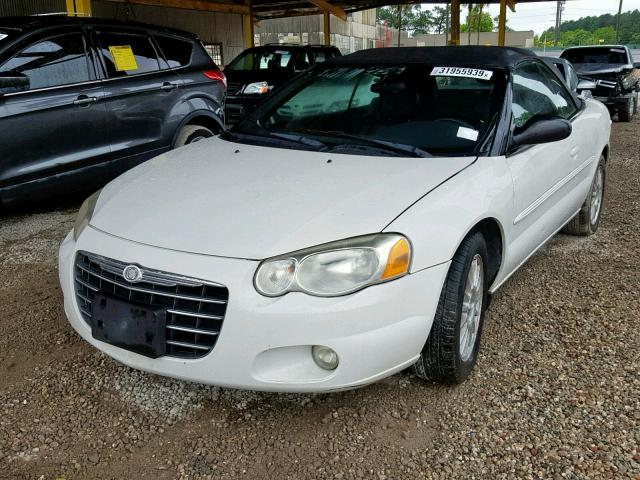 1C3EL55R84N329527 - 2004 CHRYSLER SEBRING LX WHITE photo 2