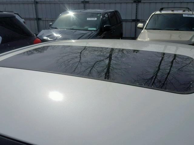 KMHFC46F17A184823 - 2007 HYUNDAI AZERA SE WHITE photo 9