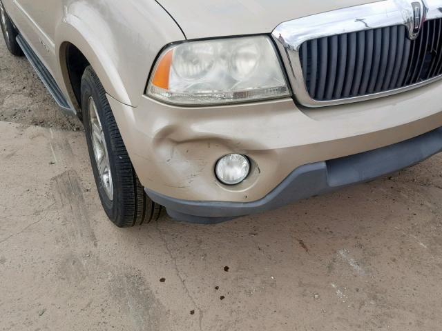 5LMEU88H24ZJ09685 - 2004 LINCOLN AVIATOR 金色 照片 9