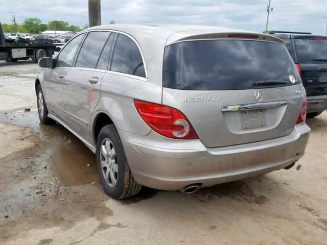 4JGCB22EX7A047726 - 2007 MERCEDES-BENZ R 320 CDI GRAY photo 3