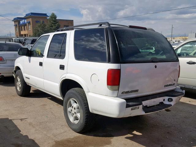 1GNDT13W51K220536 - 2001 CHEVROLET BLAZER WHITE photo 3