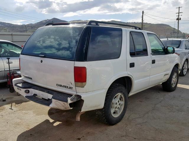 1GNDT13W51K220536 - 2001 CHEVROLET BLAZER WHITE photo 4