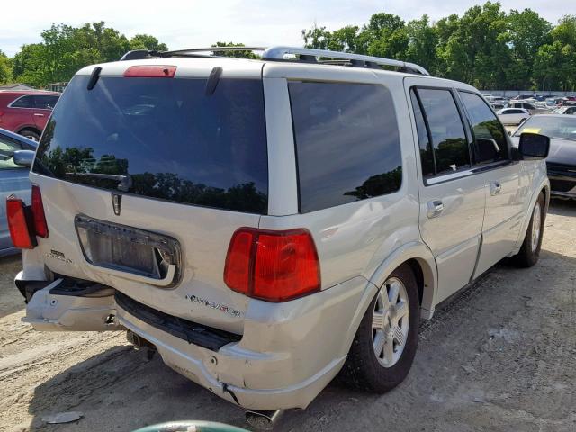 5LMFU28585LJ05183 - 2005 LINCOLN NAVIGATOR 白色 照片 4