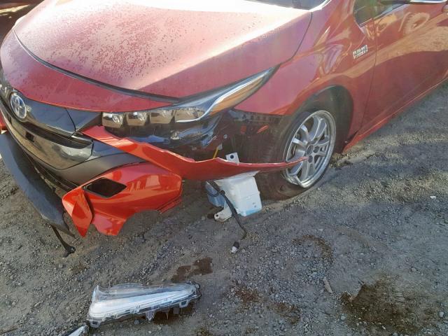 JTDKARFP8J3079125 - 2018 TOYOTA PRIUS PRIM 红色 照片 9