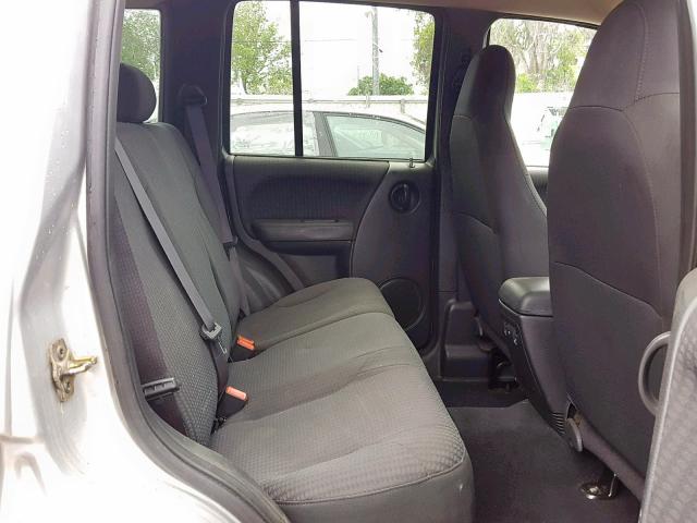 1J4GL48K92W113524 - 2002 JEEP LIBERTY SP SILVER photo 6