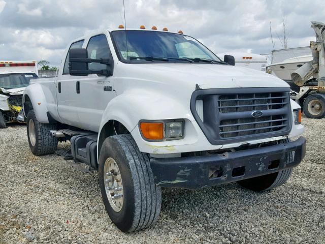 3FDNW6569YMA31529 - 2000 FORD F650 SUPER WHITE photo 1