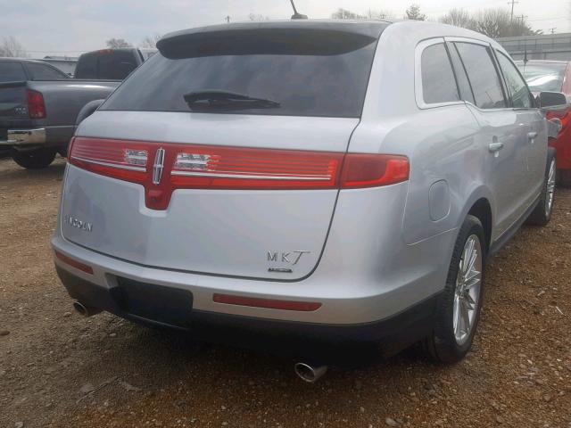 2LMHJ5ATXEBL57584 - 2014 LINCOLN MKT SILVER photo 4