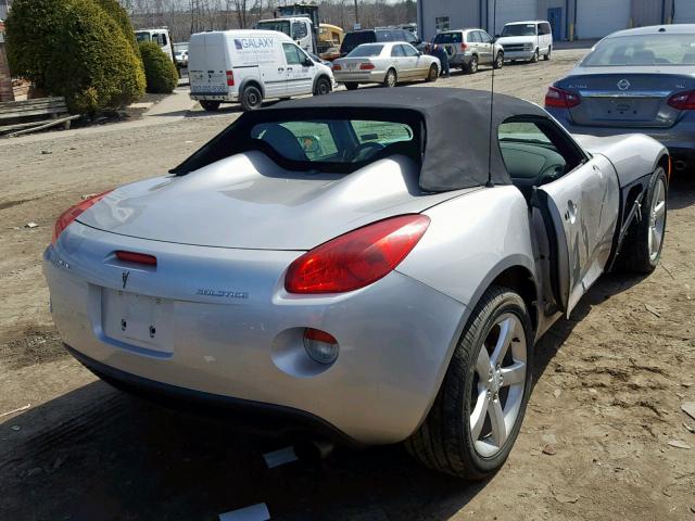 1G2MB35B97Y136943 - 2007 PONTIAC SOLSTICE SILVER photo 4