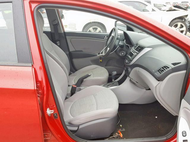 KMHCT5AE2HU316947 - 2017 HYUNDAI ACCENT SE RED photo 5