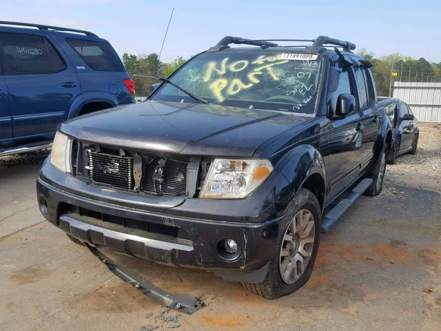 1N6AD07U47C452539 - 2007 NISSAN FRONTIER C BLACK photo 2