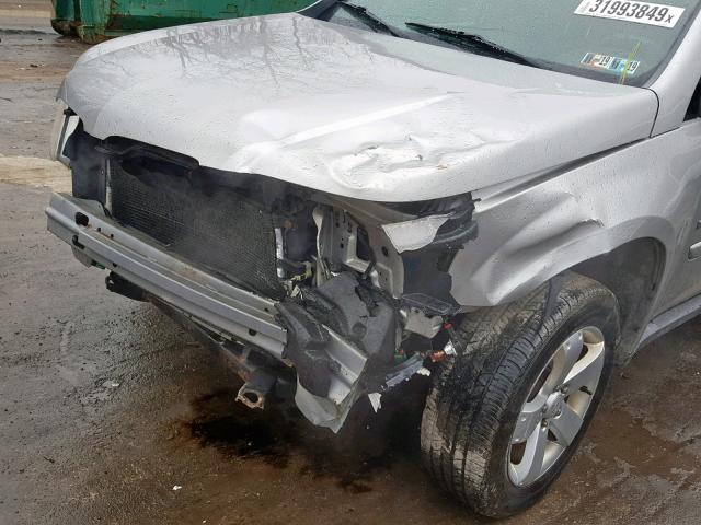 2CKDL63F576250016 - 2007 PONTIAC TORRENT SILVER photo 9