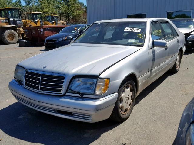 WDBGA43G6WA396156 - 1998 MERCEDES-BENZ S 420 SILVER photo 2