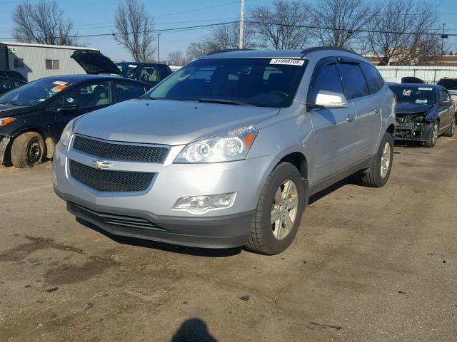 1GNKVGED6BJ252032 - 2011 CHEVROLET TRAVERSE L SILVER photo 2