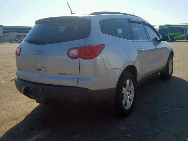 1GNKVGED6BJ252032 - 2011 CHEVROLET TRAVERSE L SILVER photo 4