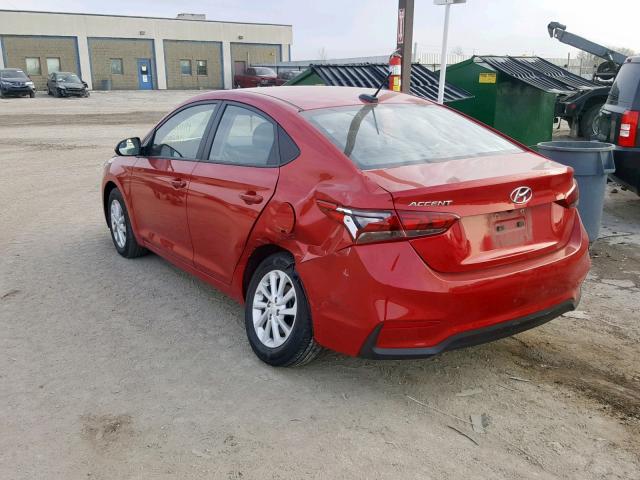 3KPC24A31JE012464 - 2018 HYUNDAI ACCENT SE RED photo 3