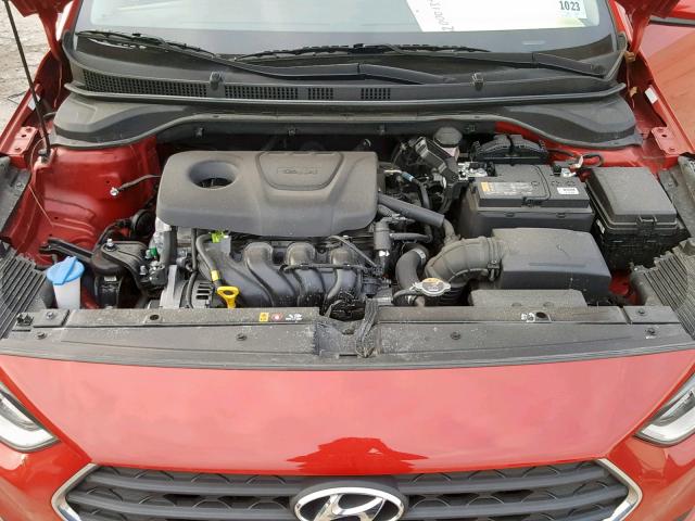 3KPC24A31JE012464 - 2018 HYUNDAI ACCENT SE RED photo 7