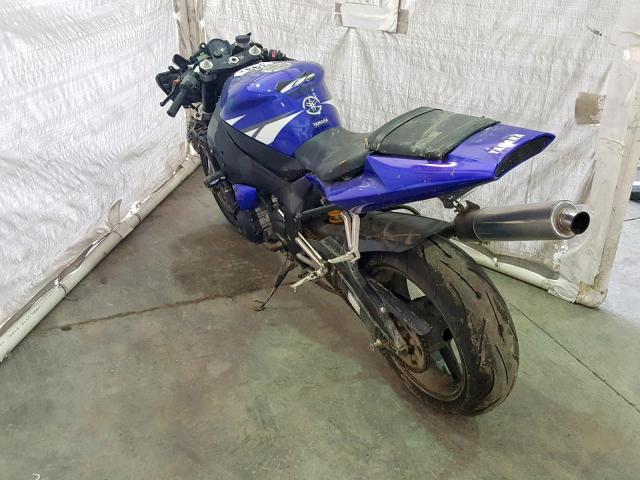 JYARN10E72A001312 - 2002 YAMAHA YZFR1 BLUE photo 3