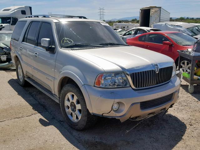 5LMFU27RX4LJ01896 - 2004 LINCOLN NAVIGATOR 银色 照片 1