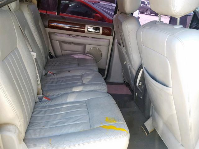 5LMFU27RX4LJ01896 - 2004 LINCOLN NAVIGATOR 银色 照片 6