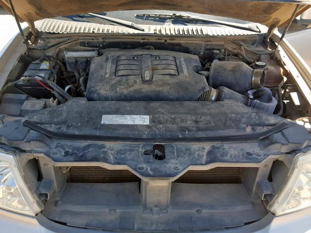 5LMFU27RX4LJ01896 - 2004 LINCOLN NAVIGATOR 银色 照片 7