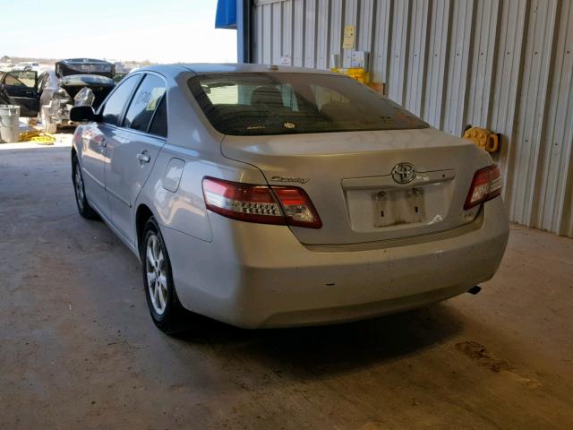 4T1BF3EK0BU710249 - 2011 TOYOTA CAMRY BASE GRAY photo 3