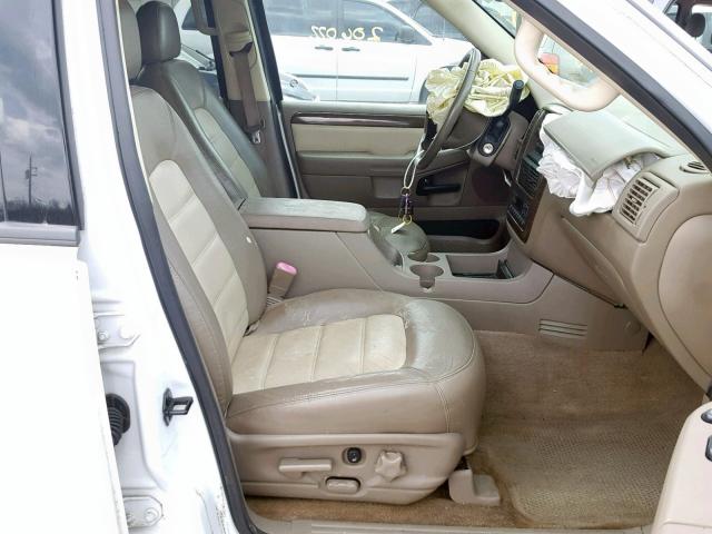 1FMDU74W24UC01101 - 2004 FORD EXPLORER E WHITE photo 5