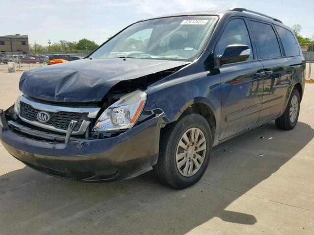 KNDMG4C72B6375191 - 2011 KIA SEDONA LX BLACK photo 2