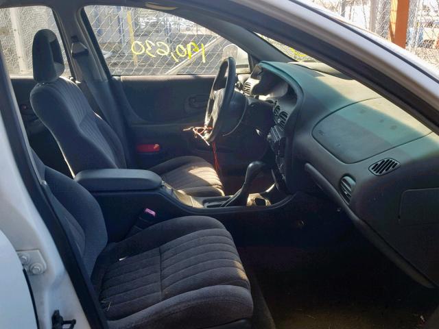 1G2WP52K81F246122 - 2001 PONTIAC GRAND PRIX WHITE photo 5