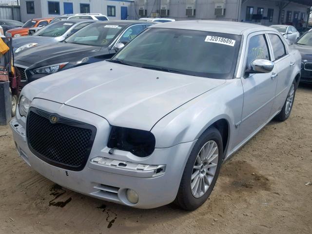 2C3KA63H66H398396 - 2006 CHRYSLER 300C SILVER photo 2