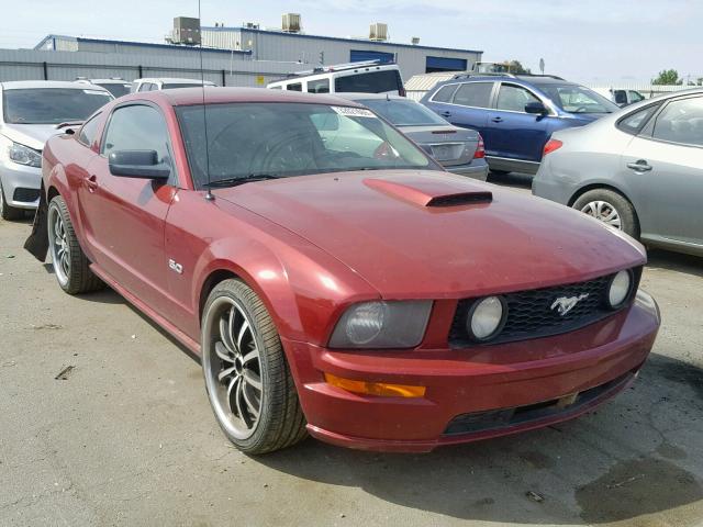 1ZVHT82H685152355 - 2008 FORD MUSTANG GT RED photo 1