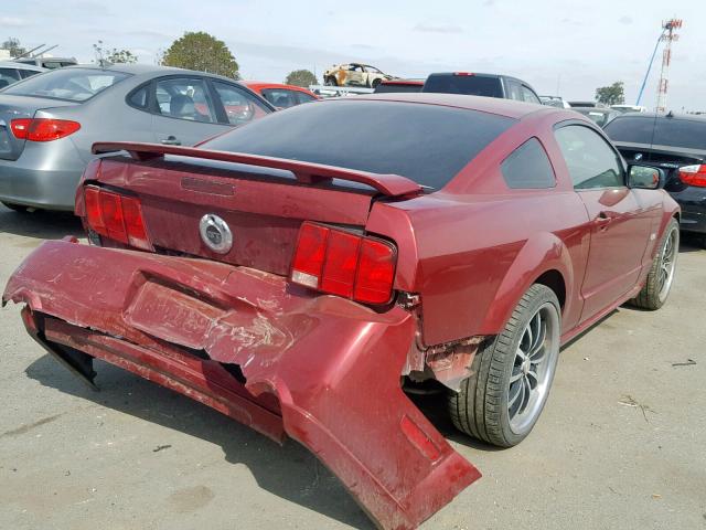 1ZVHT82H685152355 - 2008 FORD MUSTANG GT RED photo 4