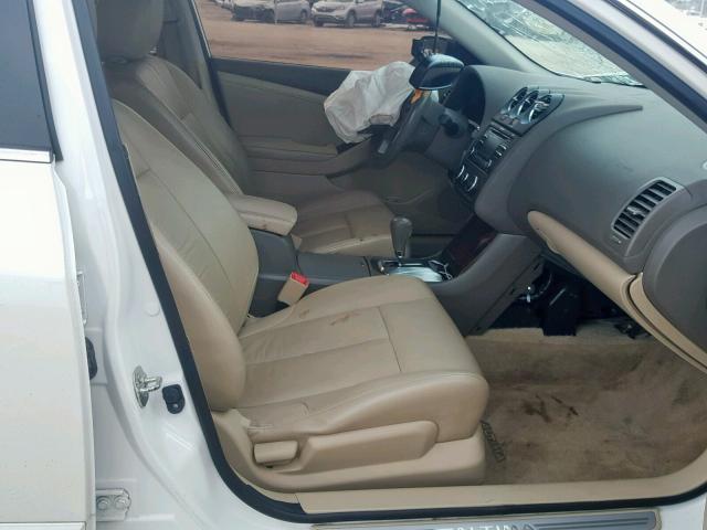 1N4BL2AP3CN543010 - 2012 NISSAN ALTIMA SR WHITE photo 5