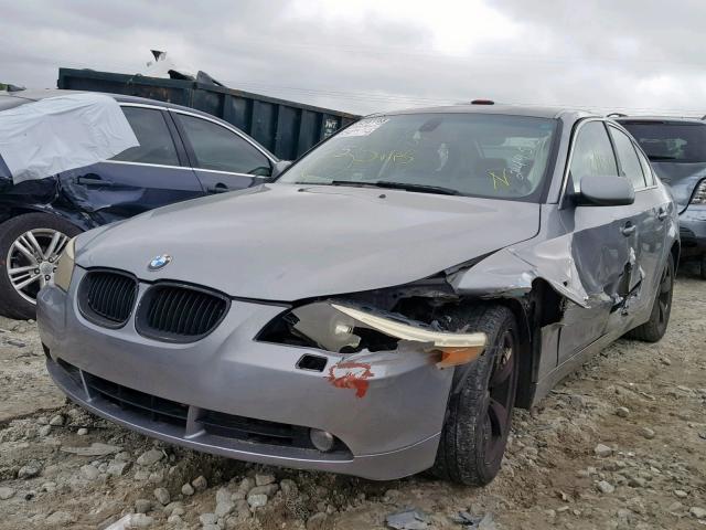 WBANA73515B816033 - 2005 BMW 530 I GRAY photo 2