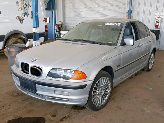 WBAAV53421JS95175 - 2001 BMW 330 I SILVER photo 2