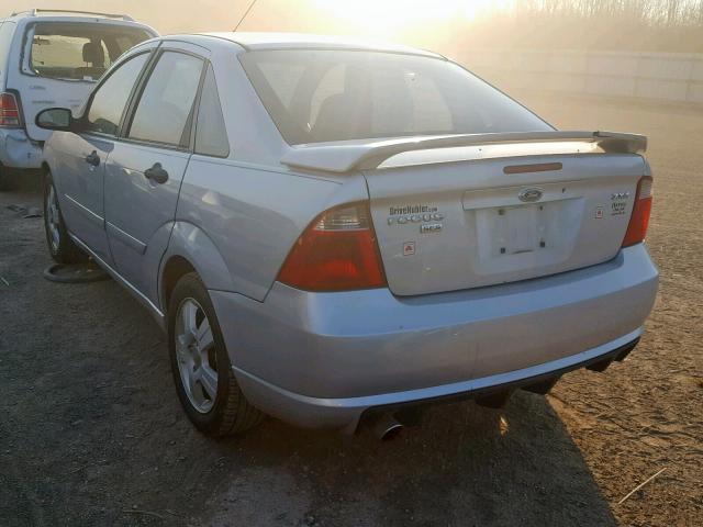 1FAFP34N76W249887 - 2006 FORD FOCUS ZX4 WHITE photo 3