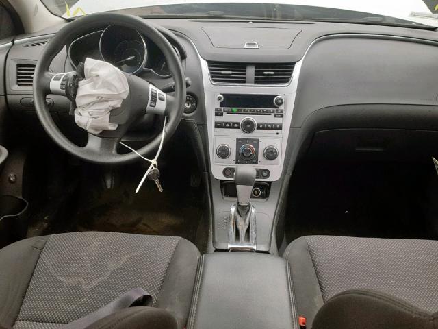 1G1ZC5E11BF266102 - 2011 CHEVROLET MALIBU 1LT 银色 照片 9