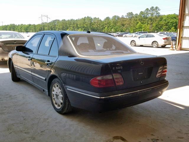 WDBJF65J01B373115 - 2001 MERCEDES-BENZ E 320 BLACK photo 3